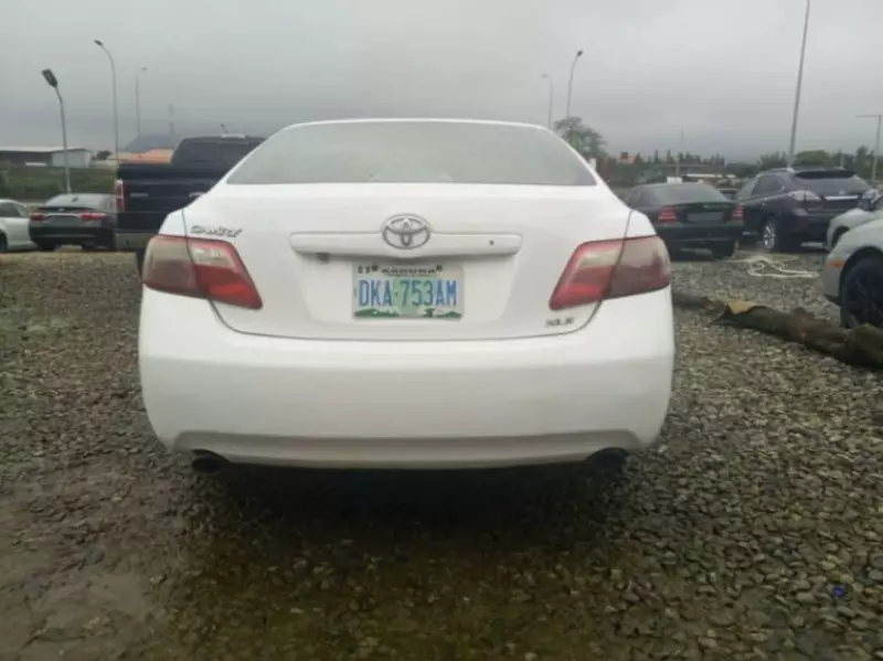 Toyota Camry   - 2007