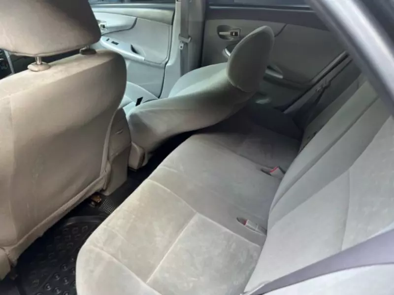 Toyota corolla   - 2009