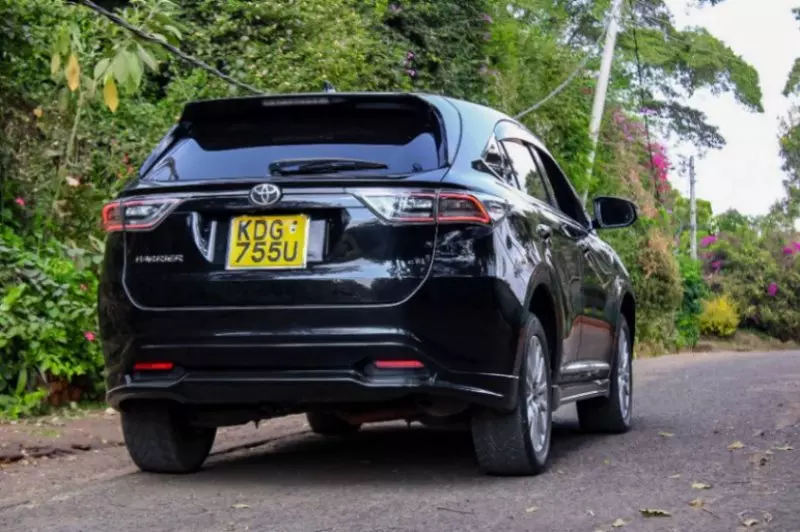 Toyota Harrier   - 2015