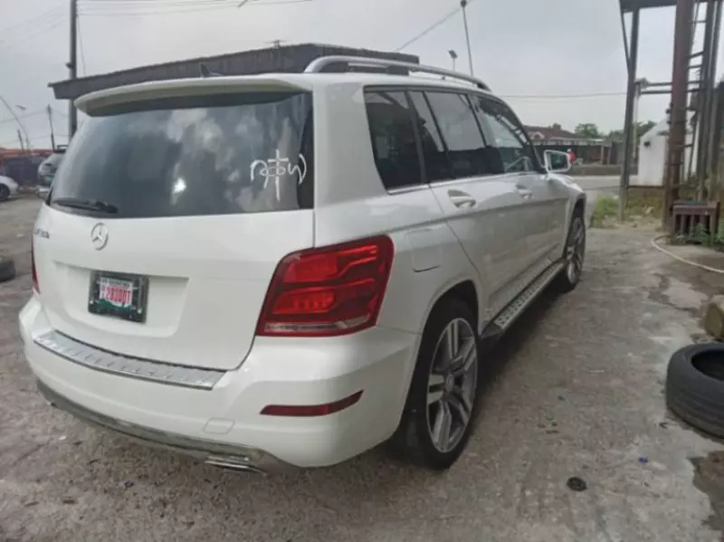 Mercedes-Benz GLK 350   - 2013
