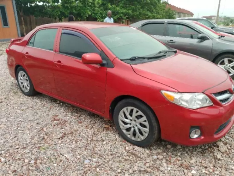 Toyota Corolla Sport   - 2012