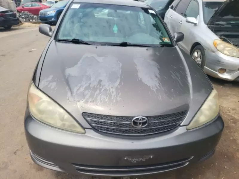 Toyota Camry   - 2005