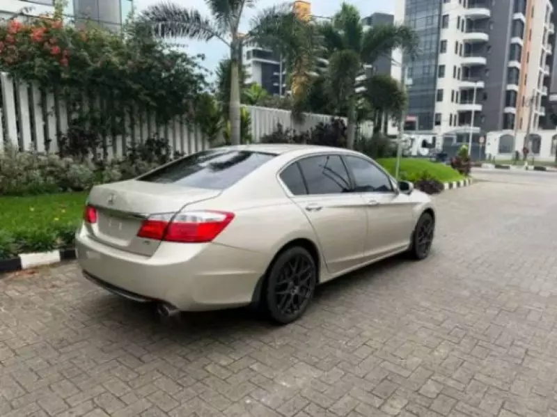 Honda Accord   - 2014