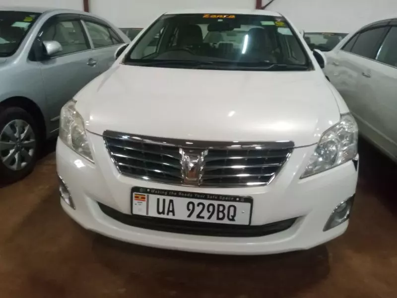 Toyota Premio    - 2010