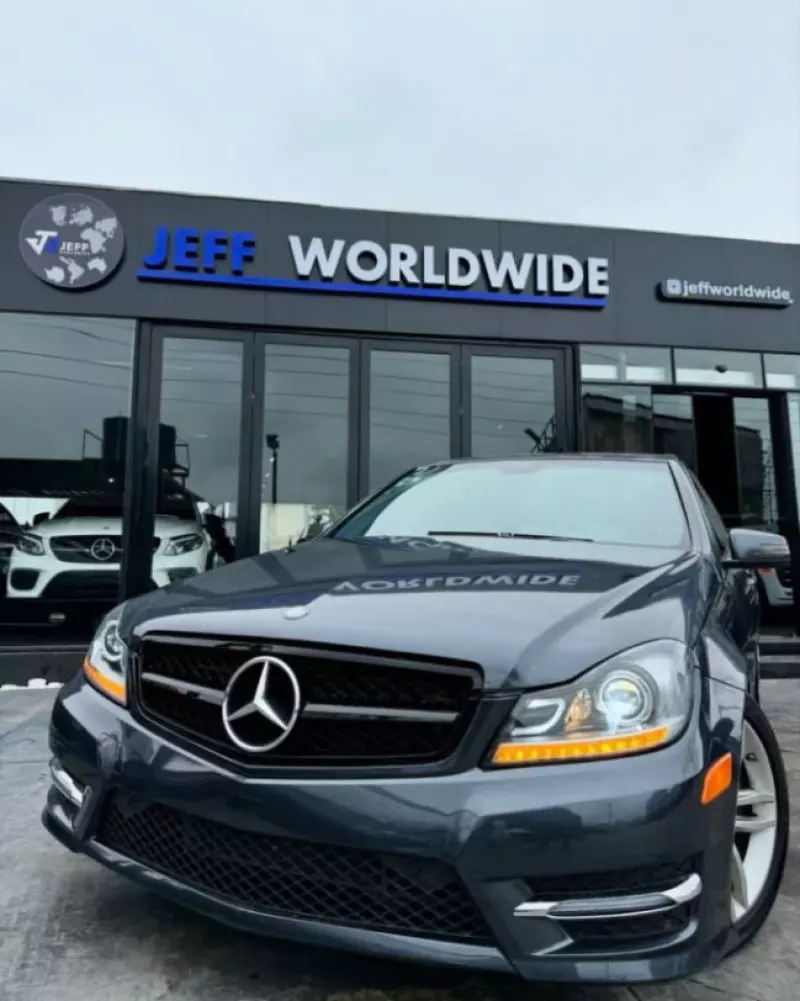 Mercedes-Benz C 300   - 2013