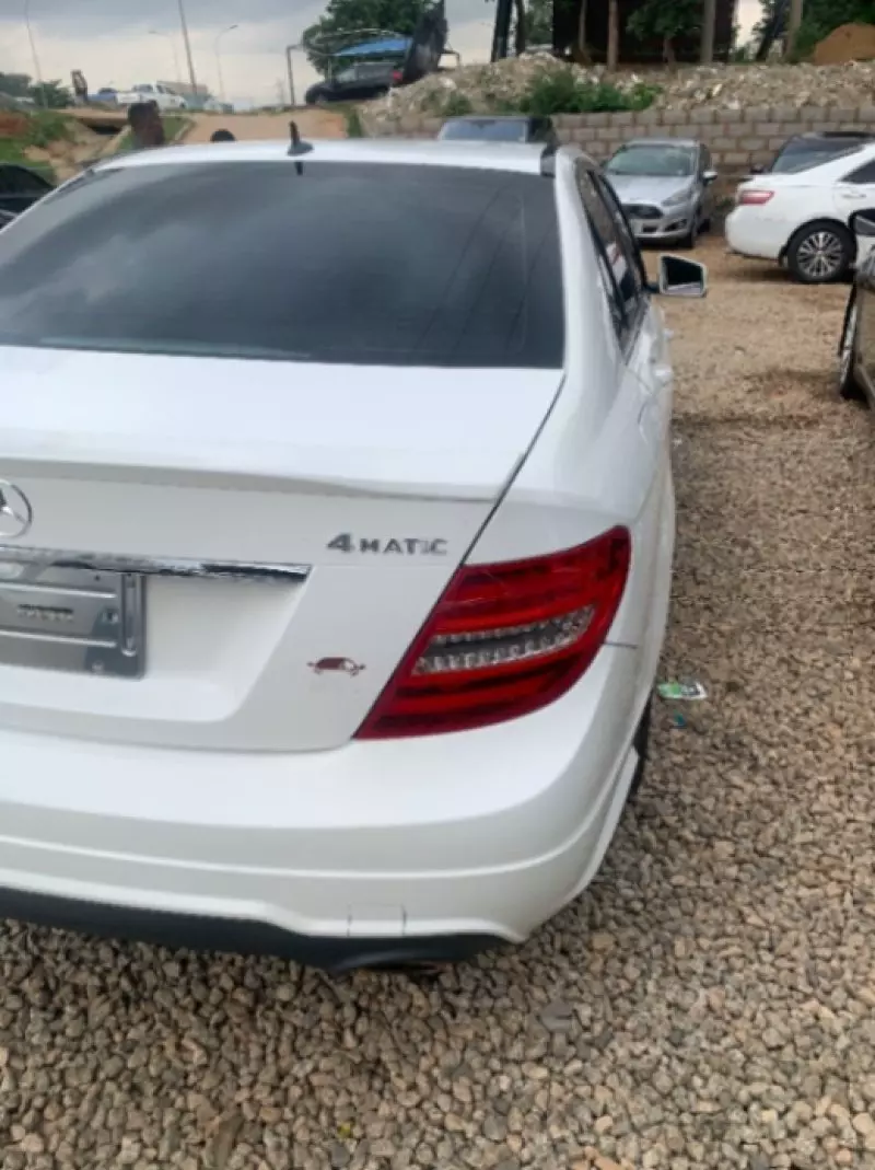 Mercedes-Benz C 300   - 2014