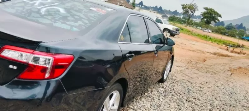 Toyota Camry   - 2013