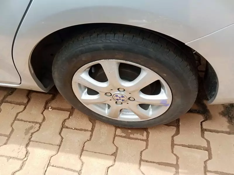 Toyota Fielder    - 2012