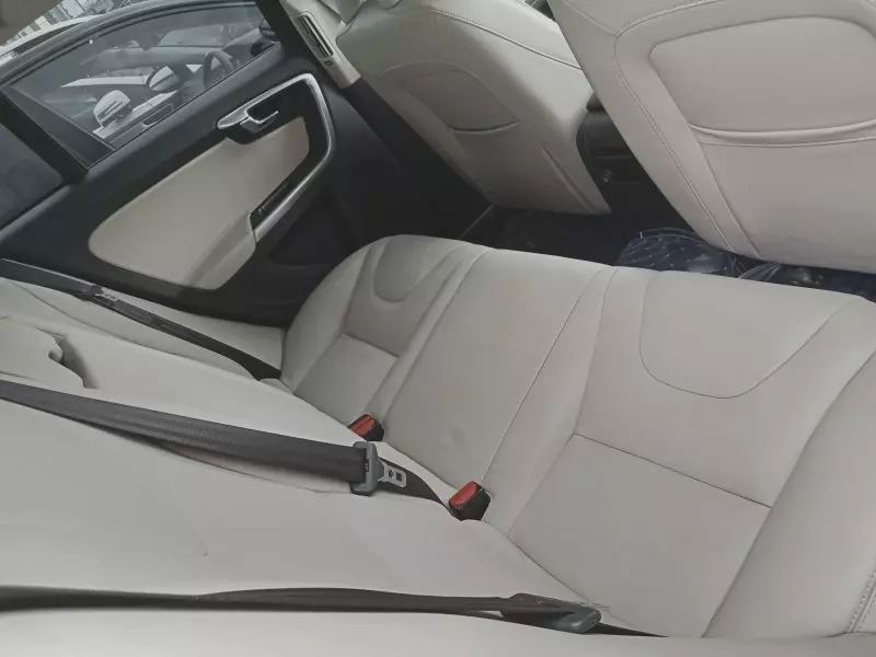 Volvo V60   - 2017