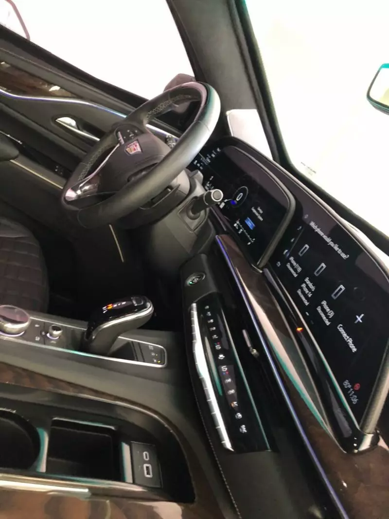 Cadillac Escalade   - 2023