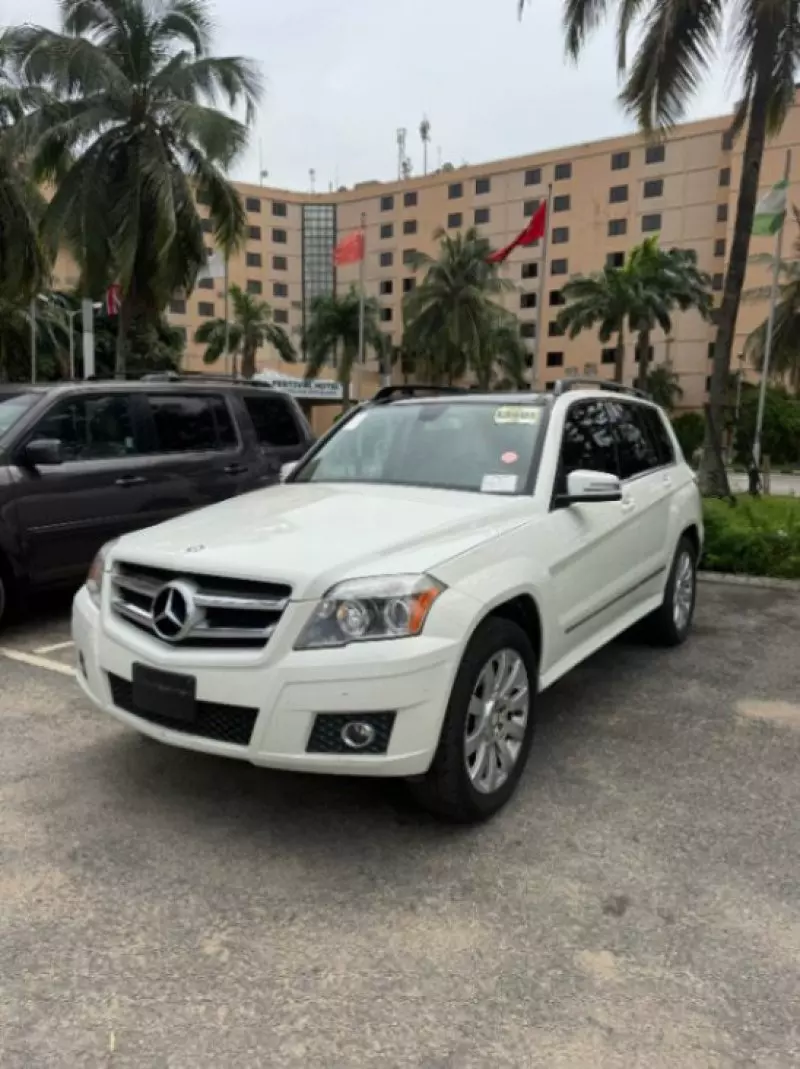 Mercedes-Benz GLK 350   - 2012