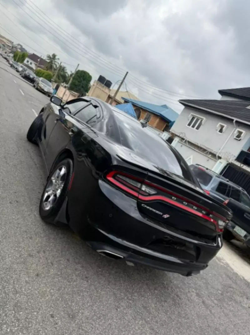 Dodge Charger   - 2018