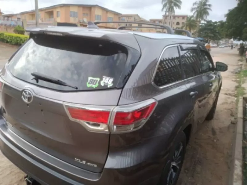 Toyota Highlander - 2016