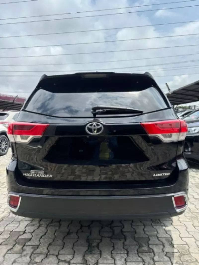 Toyota Highlander - 2014
