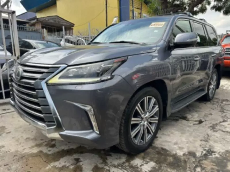 Lexus LX 570 - 2017