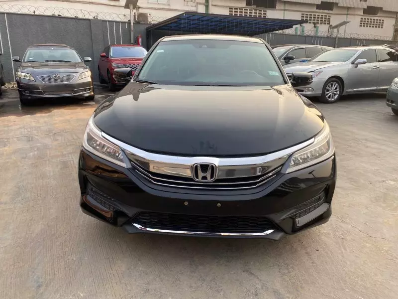 Honda Accord   - 2013