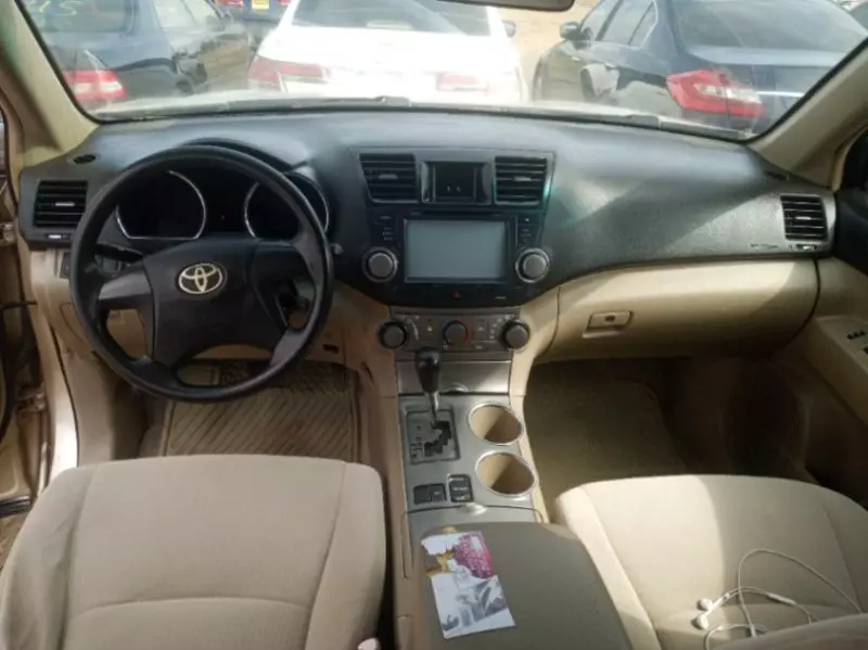 Toyota Highlander   - 2009