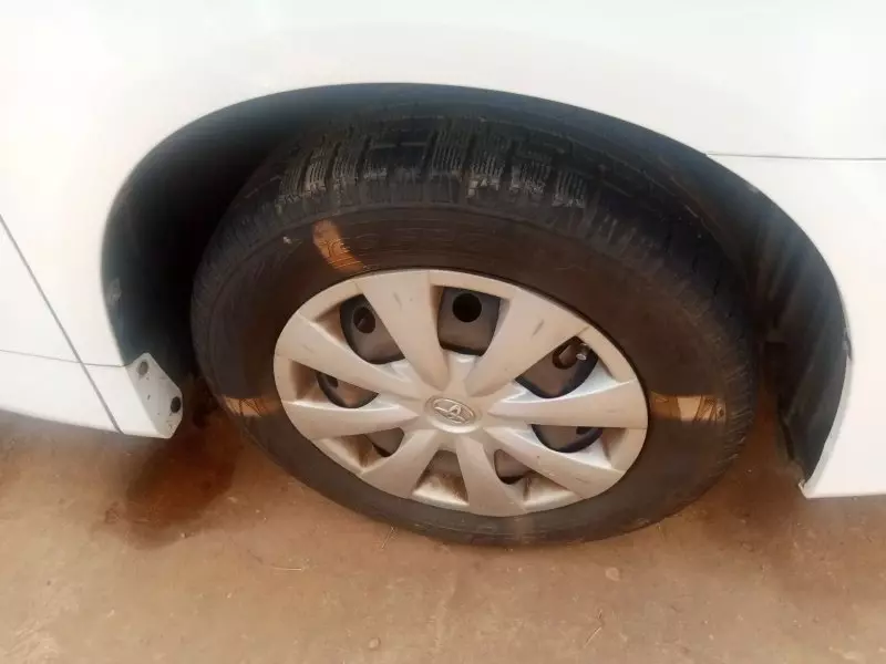 Toyota Noah   - 2011