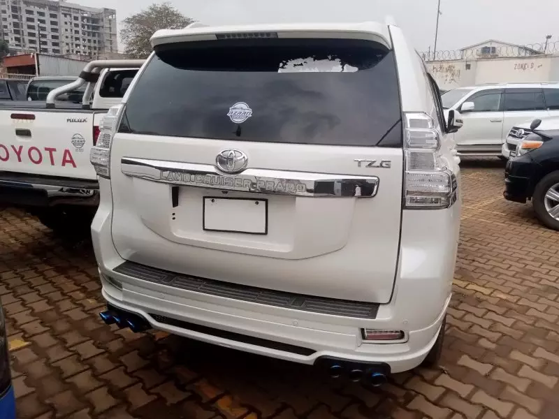 Toyota Landcruiser Prado