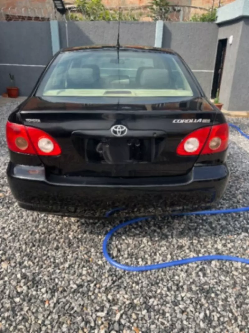 Toyota Corolla   - 2007