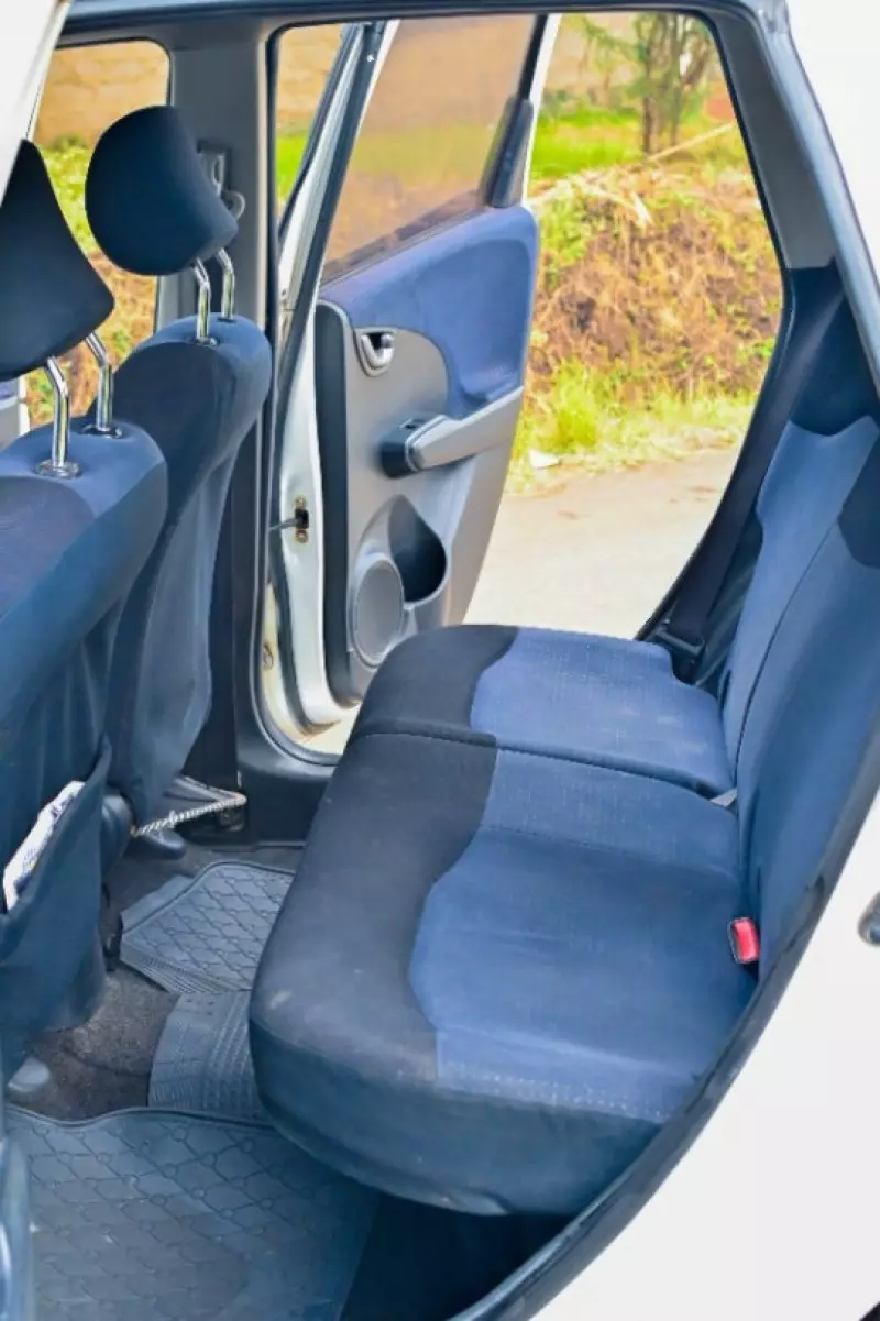 Honda Fit   - 2012