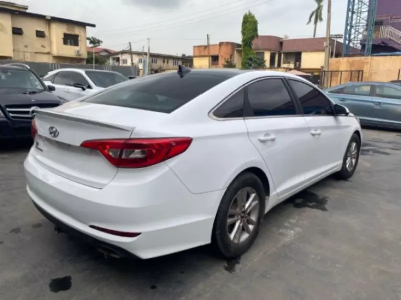 Hyundai Sonata - 2016