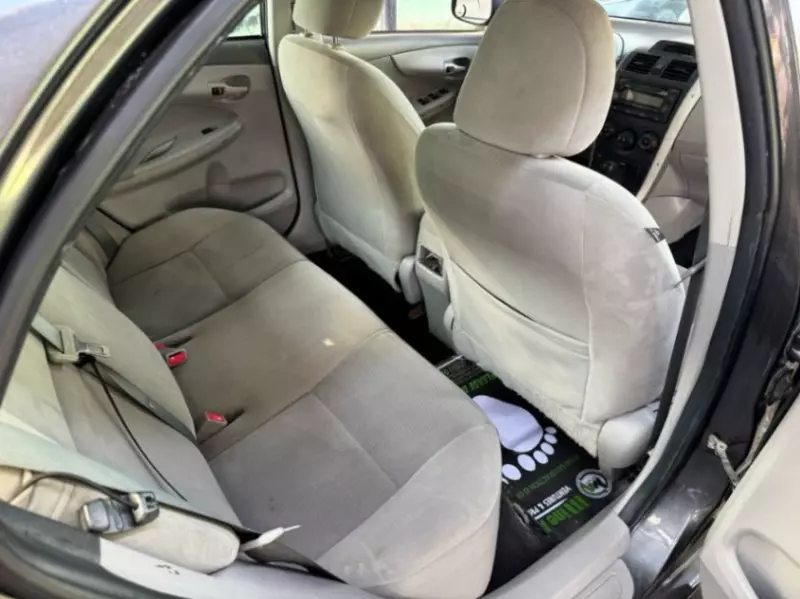 Toyota corolla   - 2012