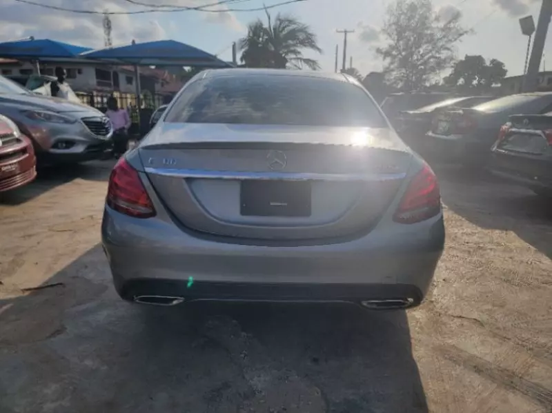 Mercedes-Benz C 300   - 2015
