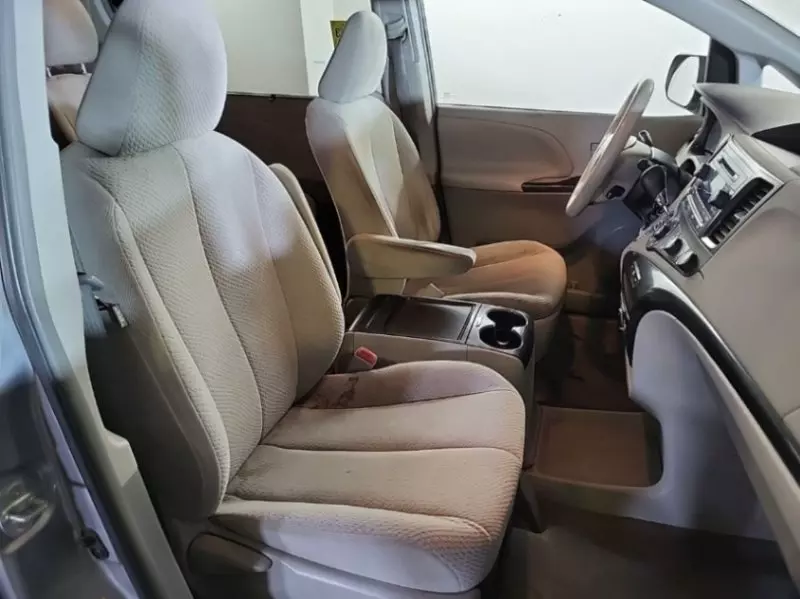 Toyota Sienna   - 2012