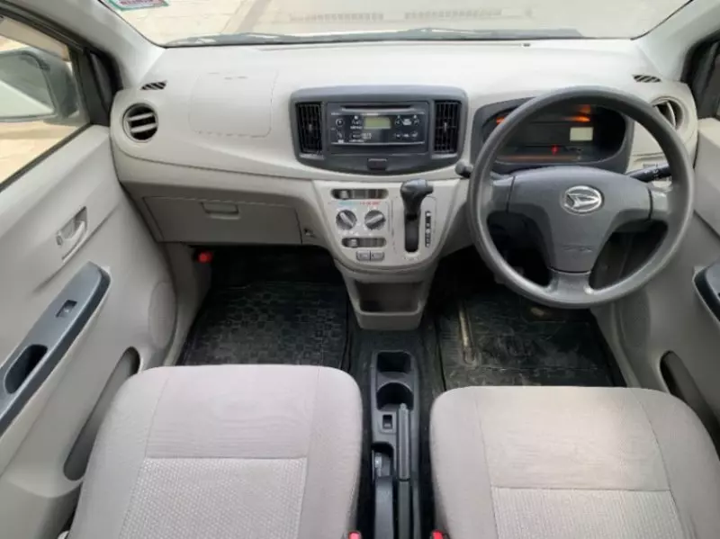 Daihatsu Mira    - 2015