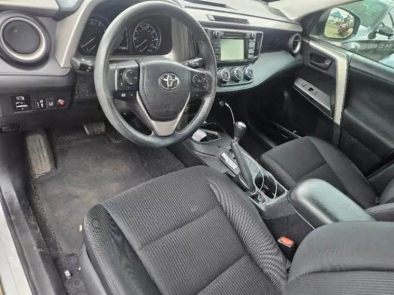 Toyota RAV4   - 2017