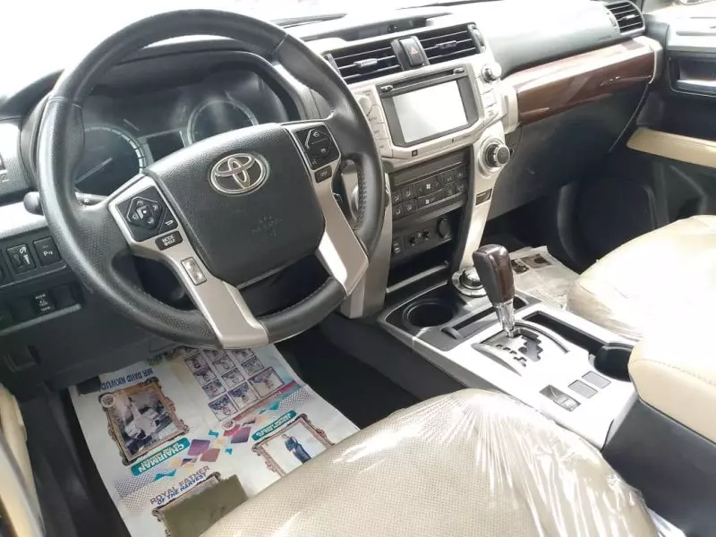 Toyota 4-Runner   - 2014