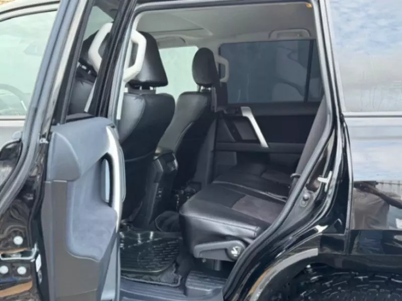 Toyota Land Cruiser   - 2021