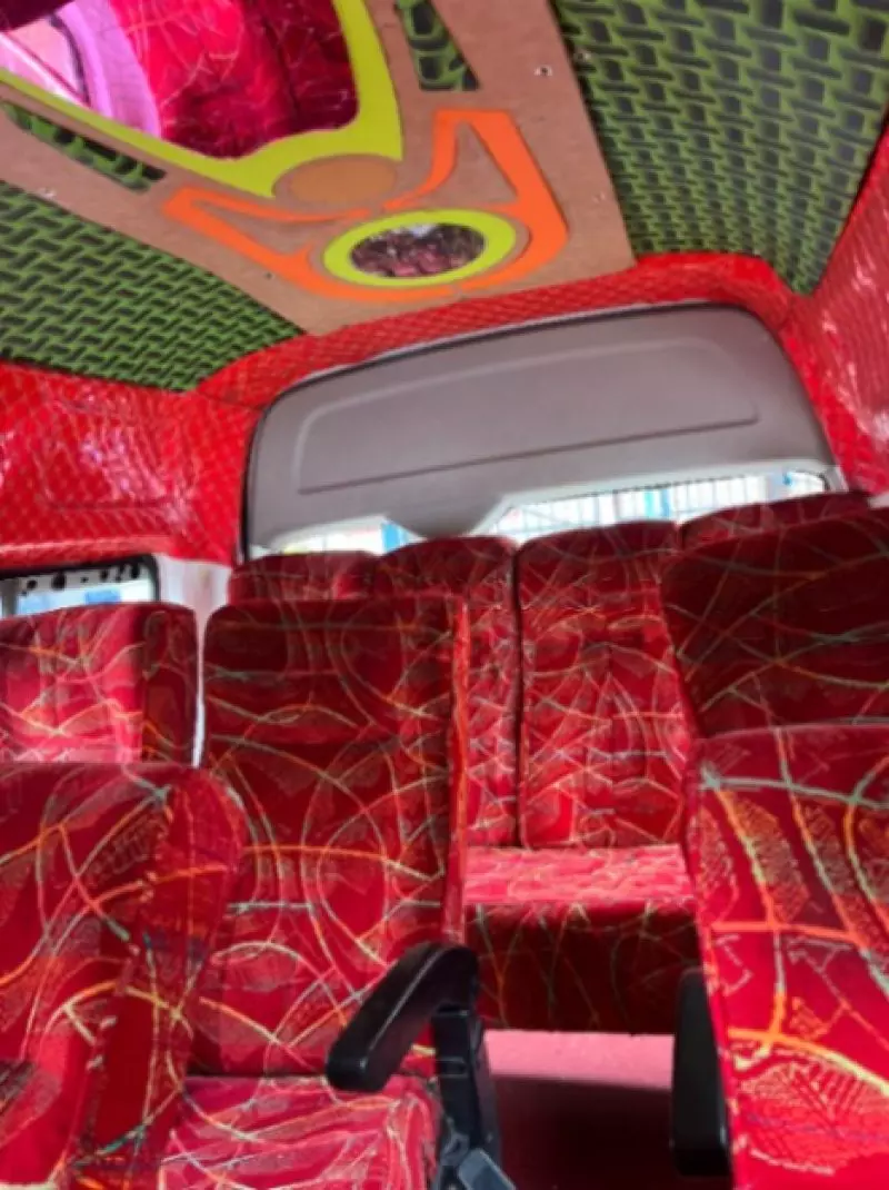 Toyota Hiace   - 2012