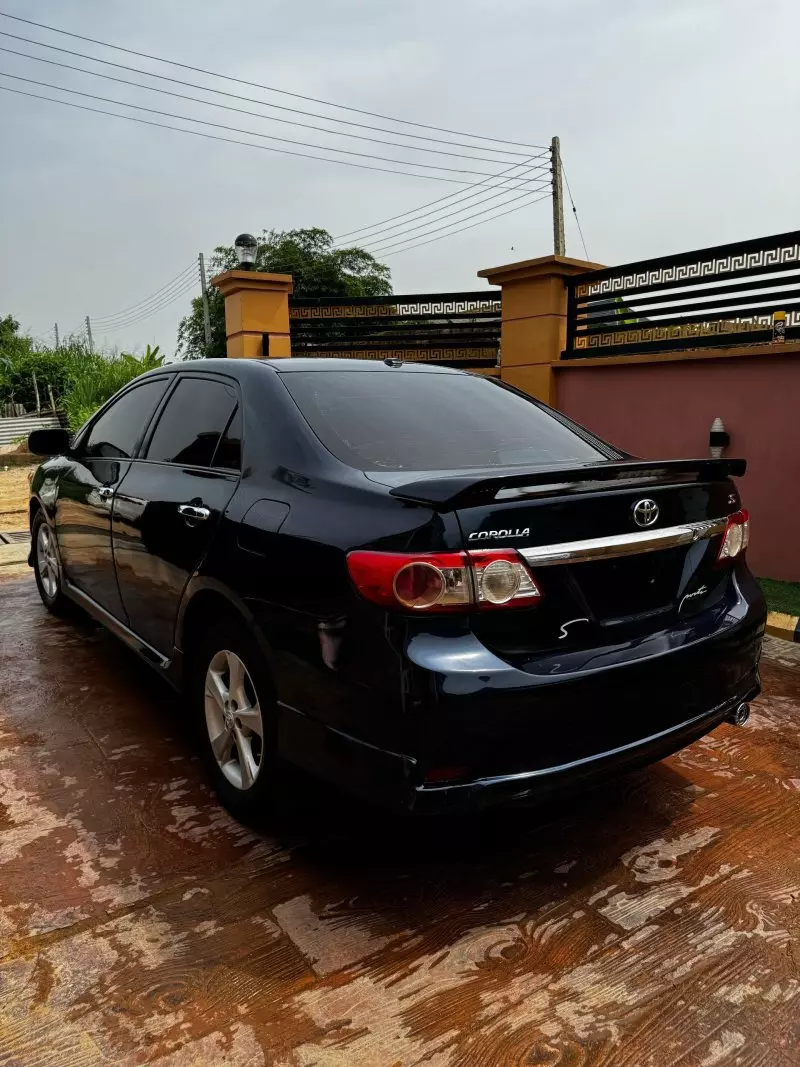 Toyota Corolla Sport   - 2011