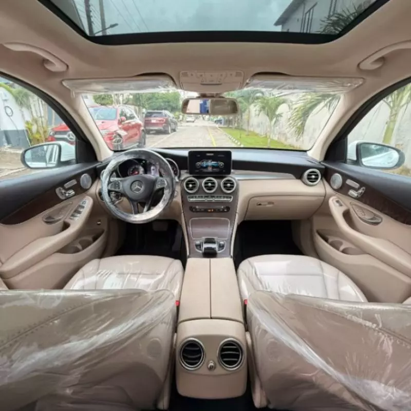 Mercedes-Benz GLC 300   - 2018