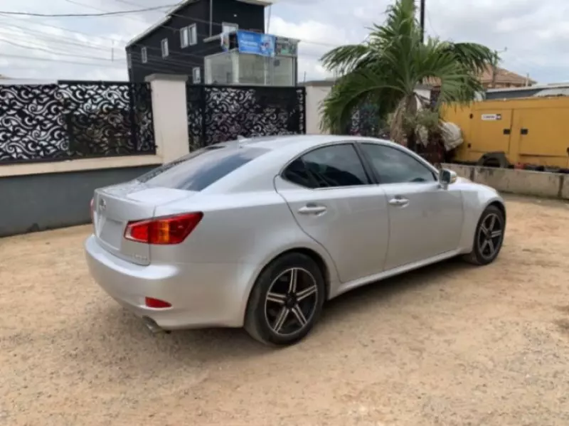 Lexus IS 250   - 2009