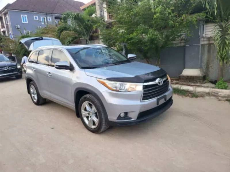Toyota Highlander - 2014