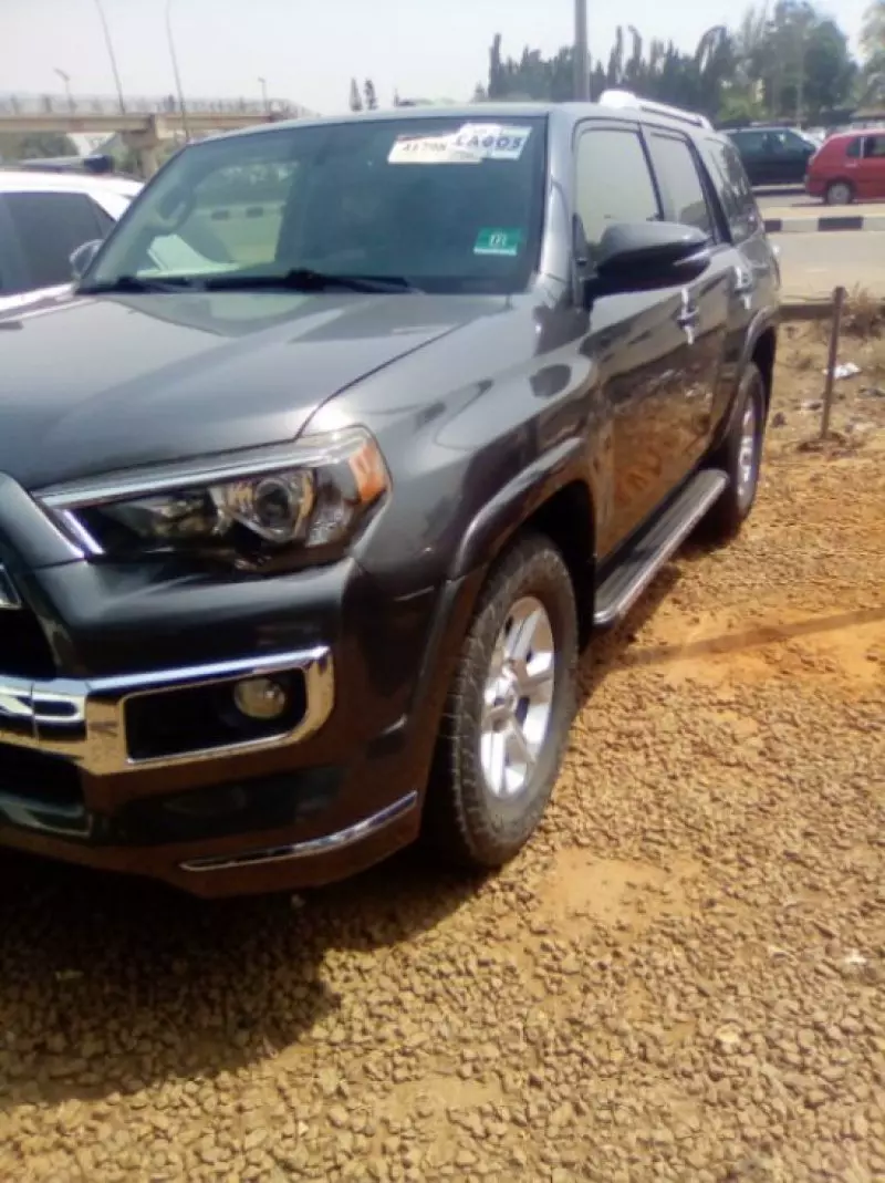 Toyota 4Runner   - 2018