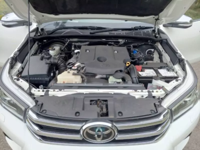 Toyota Hilux   - 2018
