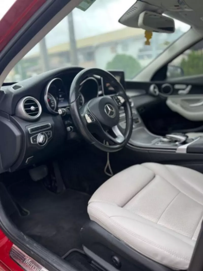 Mercedes-Benz C 300   - 2016