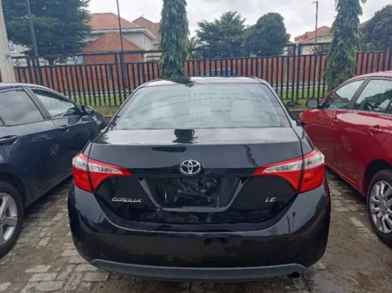 Toyota Corolla   - 2014