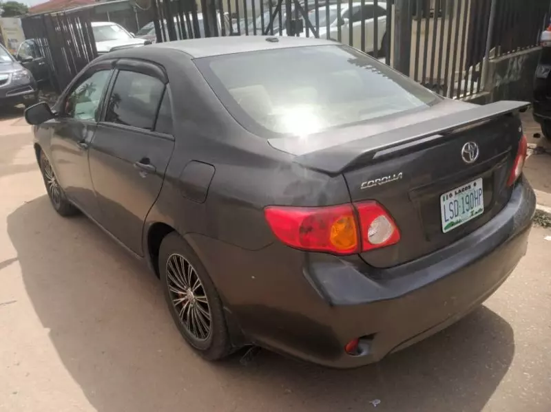 Toyota Corolla   - 2013