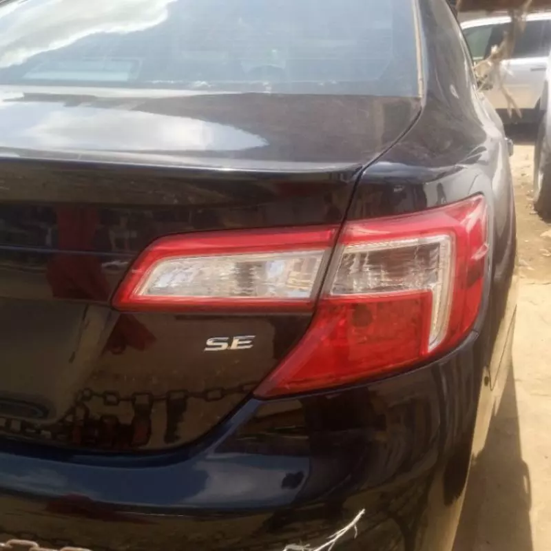 Toyota Camry   - 2014