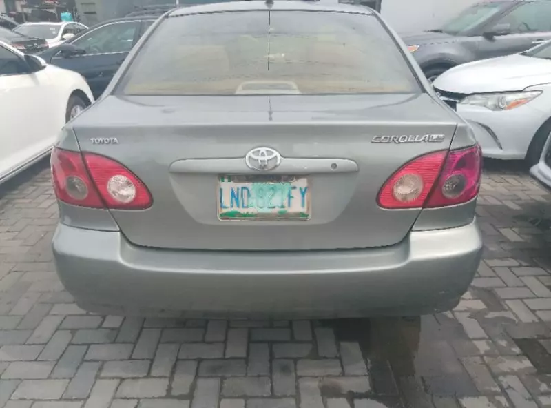 Toyota Corolla   - 2006