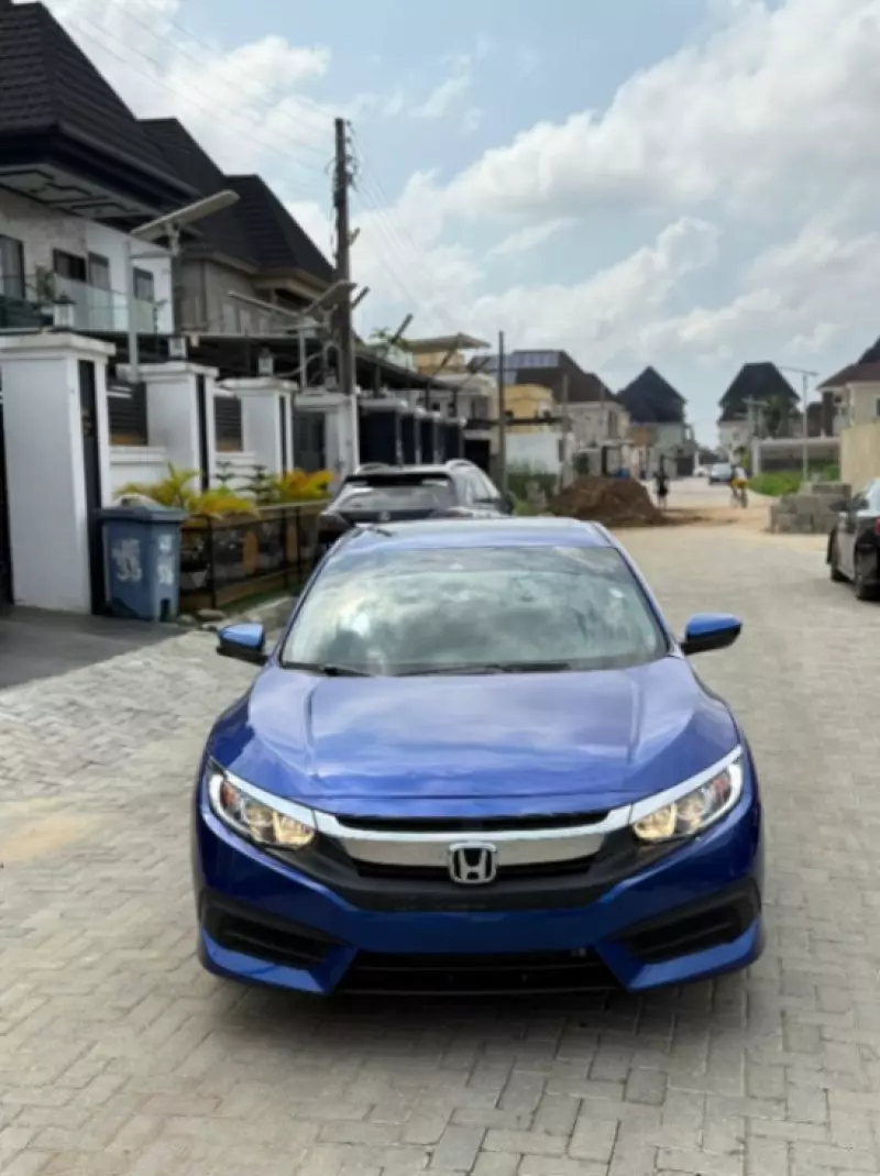 Honda Civic   - 2018