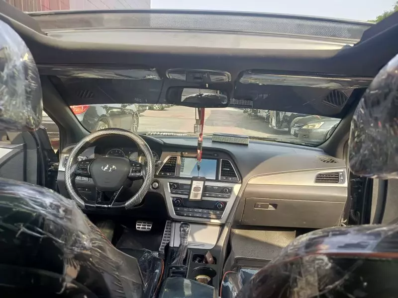 Hyundai Sonata   - 2015