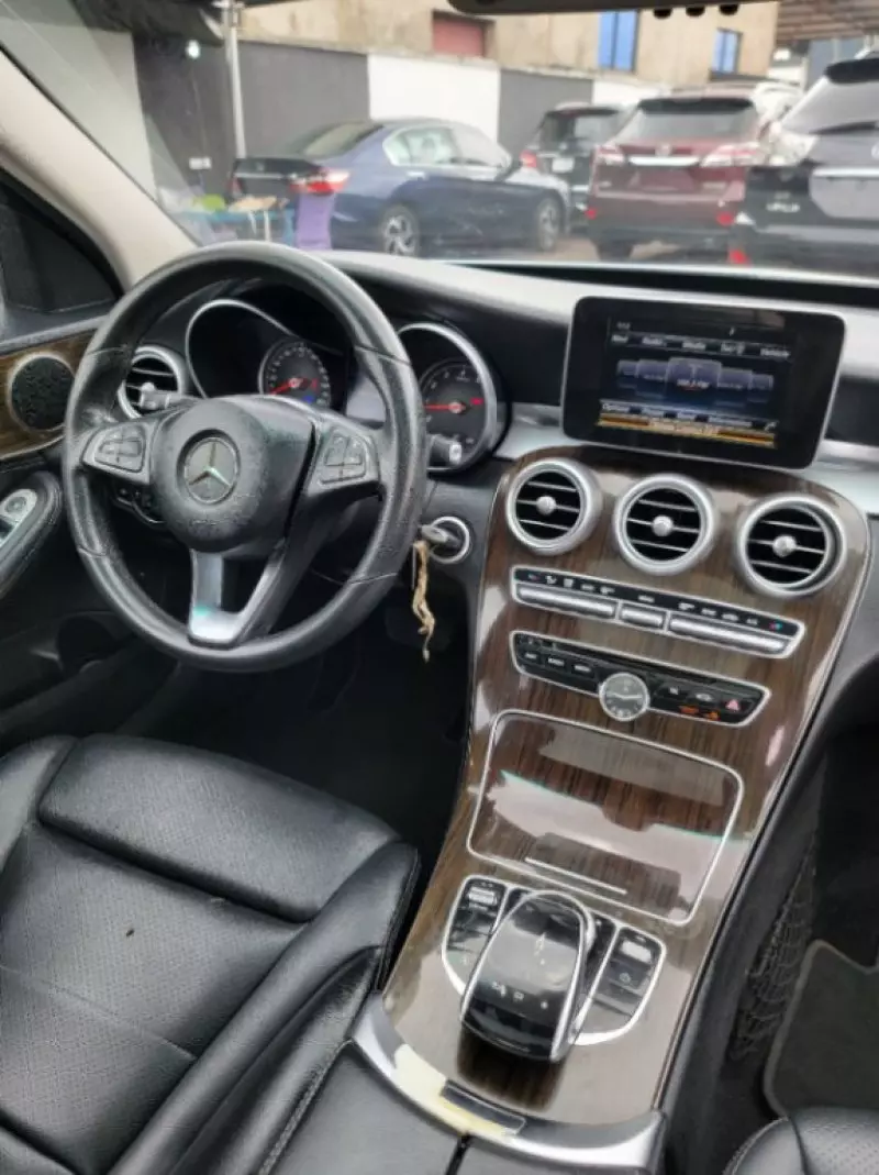 Mercedes-Benz C 300   - 2016
