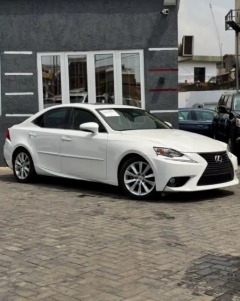 Lexus IS 250   - 2014
