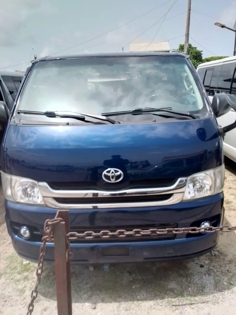 Toyota Hiace   - 2008